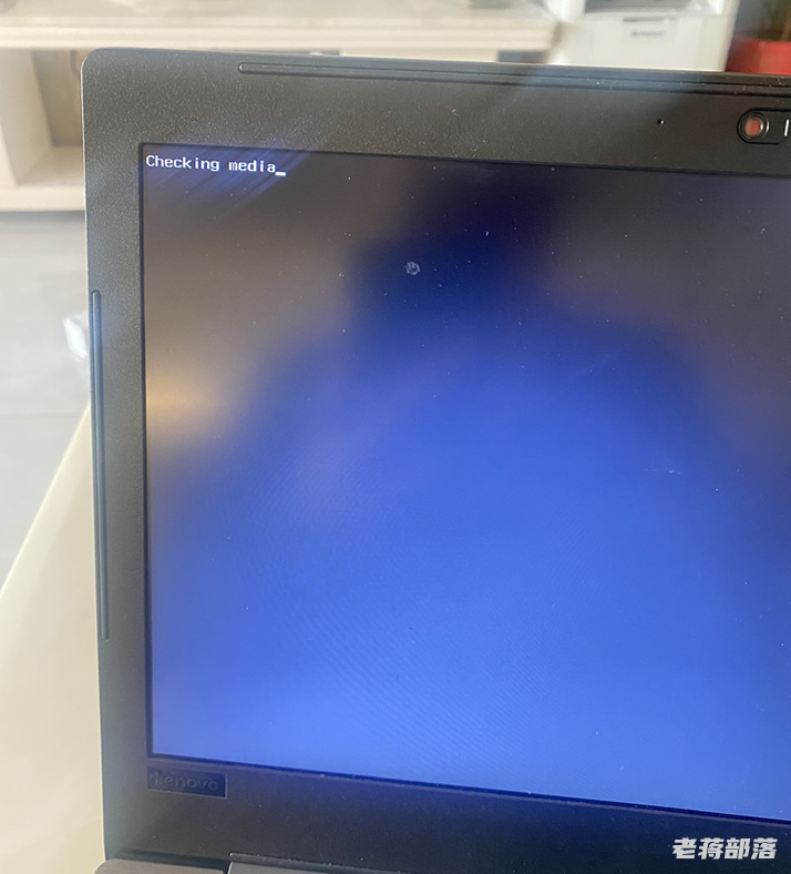 解决联想电脑开机checking media问题及Boot Mode UEFI灰色无法修改
